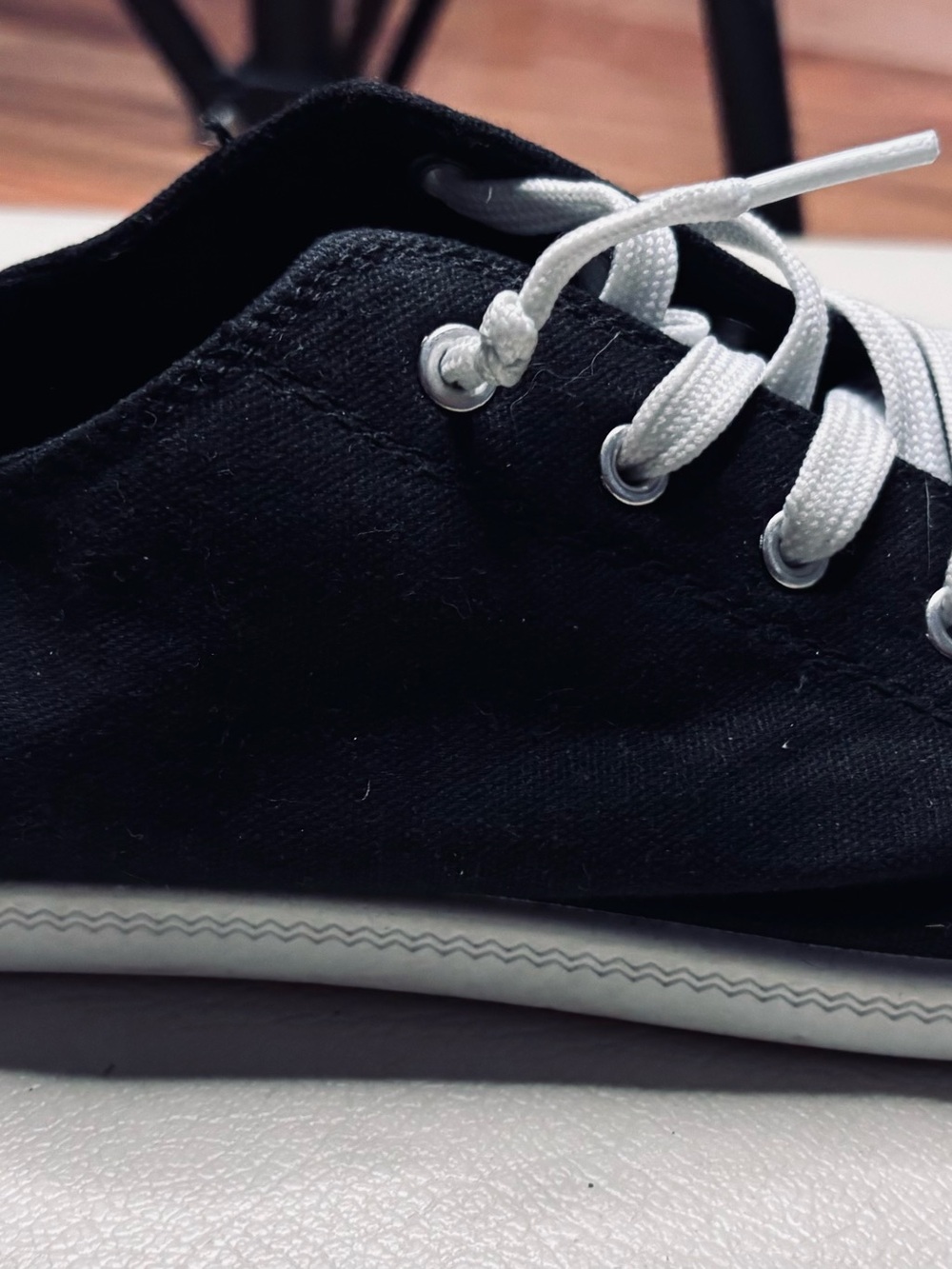 Women’s Black Canvas Low-Top Sneakers with White Laces - Picture 2 of 3